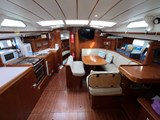 Beneteau Oceanis 473- saloon